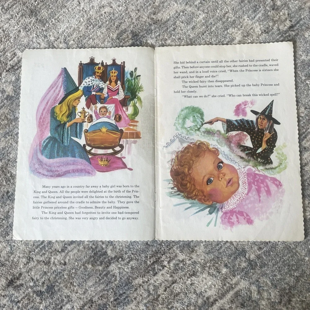 The Sleeping Beauty Linen-Like Story Book Vintage‎ Collectible Amazing Color